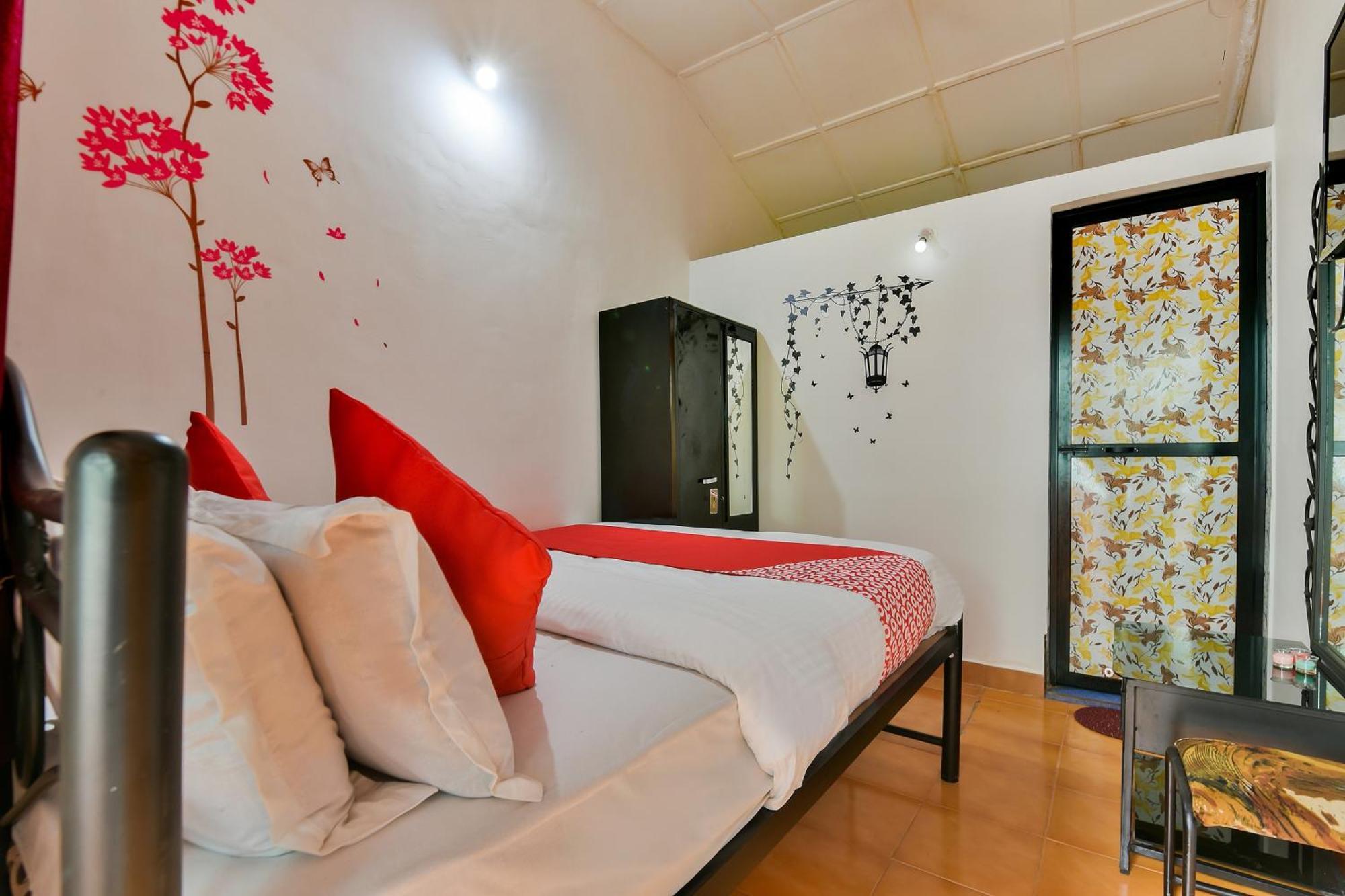Hotel O Route Near Calangute Beach Esterno foto