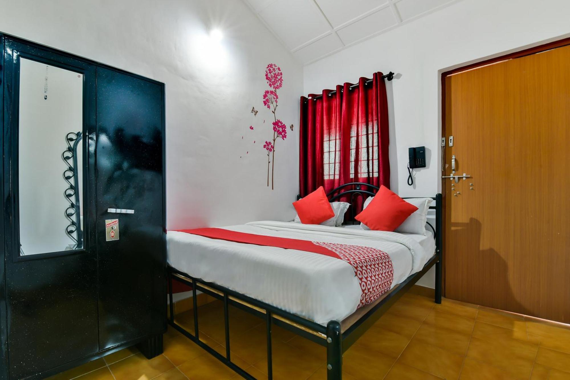 Hotel O Route Near Calangute Beach Esterno foto