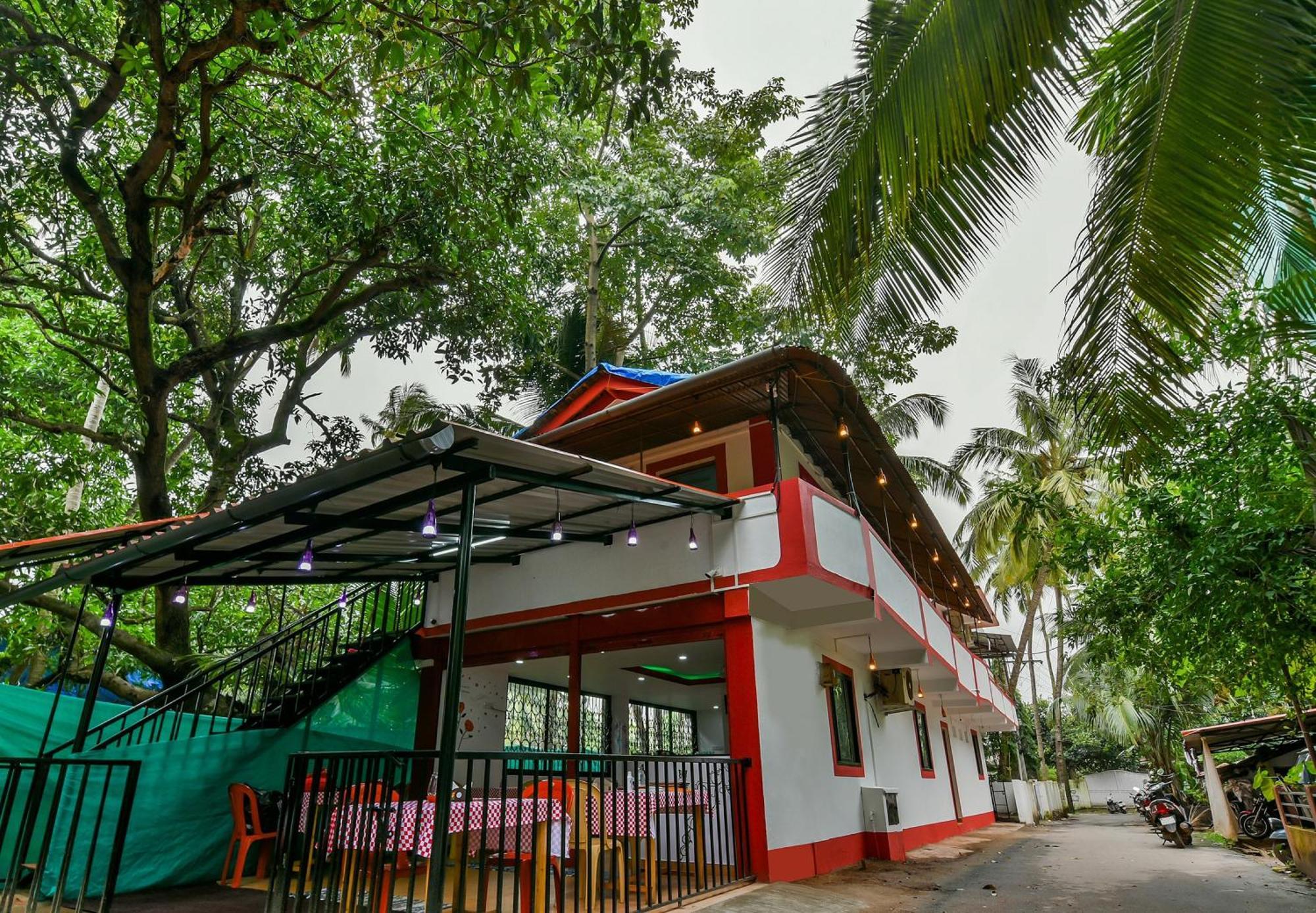 Hotel O Route Near Calangute Beach Esterno foto