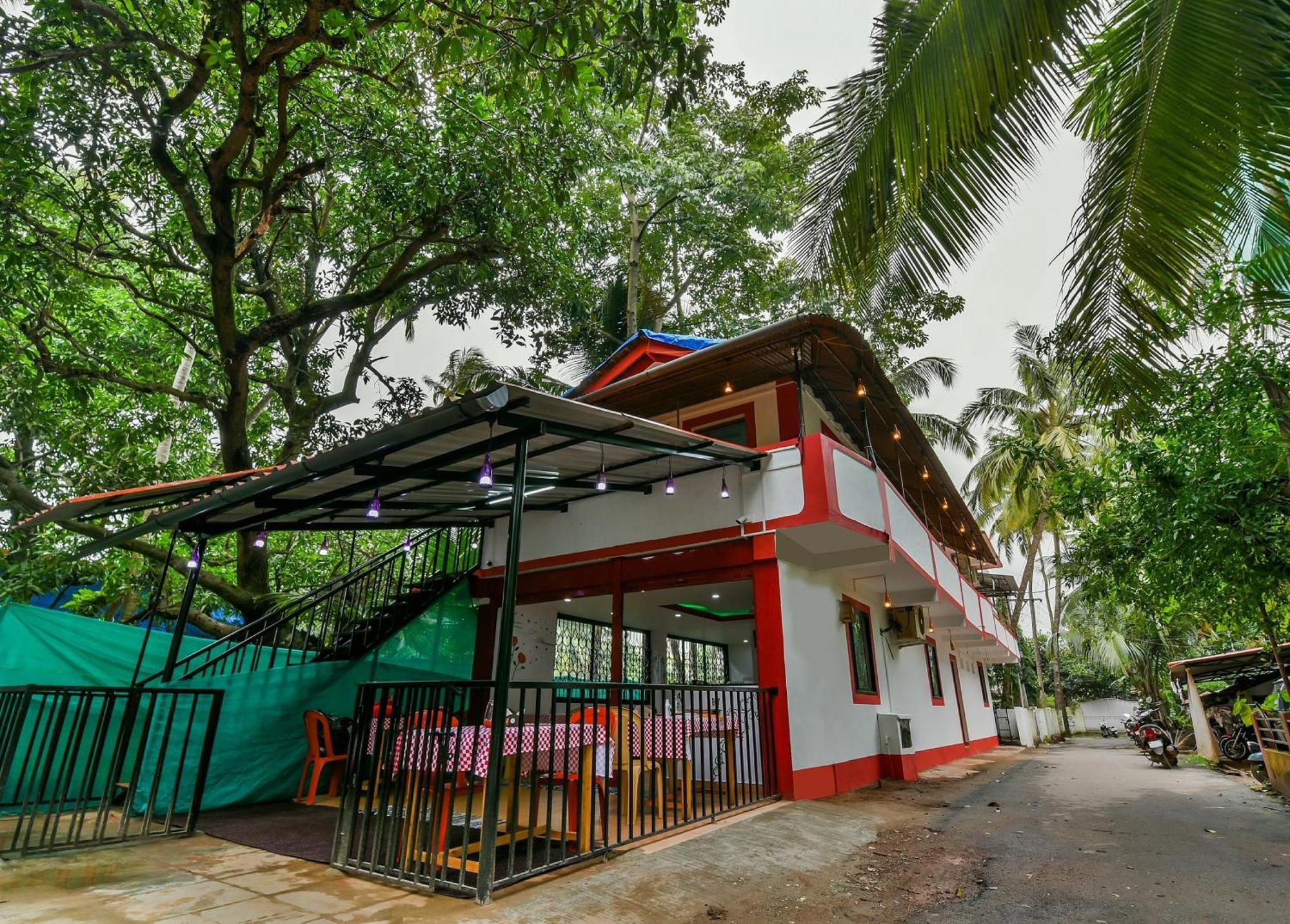 Hotel O Route Near Calangute Beach Esterno foto